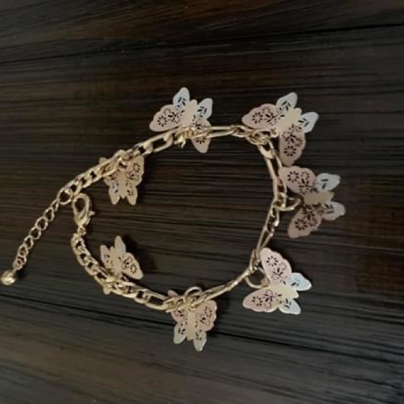 Jewelry - Picture 2 of 6